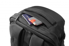 Balo Tomtoc (Usa) Travel Backpack chứa mọi thứ, chống nước chống sốc tối ưu,tiện lợi hơn cho việc kết hợp cùng với Vali.