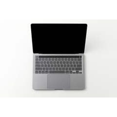 Phủ Phím Innostyle Siêu Mỏng (USA) Keyguard TPU Crystal dành cho Macbook Pro 13″ M1/M2 được chế tạo từ TPU siêu mỏng, cao cấp