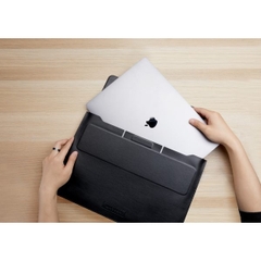 Túi Chống Sốc Hyper Hypershield Stand & Go Sleeve Cho Macbook Pro/Air 13″/14″ bằng da PU có thể dựng thành giá đỡ laptop
