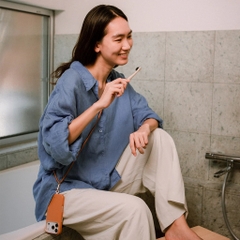 Ốp Lưng Da UNIQ COEHL MIRELLE Cho iPhone 17 Pro/ 17 Pro Max Hoàn Thiện Tinh Tế Nét Thanh Lịch Cổ Điển Chi Tiết Hiện Đại