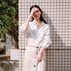 Ốp Lưng UNIQ COEHL CRYSTELLE Cho iPhone 17 Pro Max Lấp Lánh Pha Lê Và Ánh Sáng Ngọc Trai Vỏ Sò Hỗ Trợ Sạc Không Dây