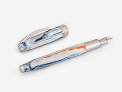 Bút Máy Visconti Van Gogh Old Vineyard with Peasant Woman Special Edition