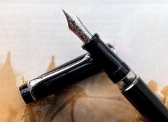 Bút Máy Aurora Optima Black Resin Chrome Plated