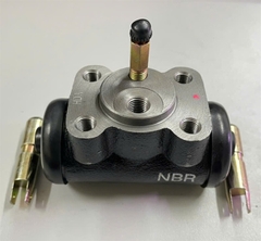 XI LANH PHANH BÁNH KOMATSU (BÊN DƯỚI) 3FE-30-21100