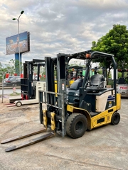 XE NÂNG ĐIỆN NGỒI LÁI KOMATSU 2.5 Tấn FB25-12 (2014)