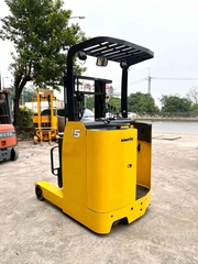 XE NÂNG ĐIỆN ĐỨNG LÁI KOMATSU 1,5 Tấn FB15RS-12 (2006)