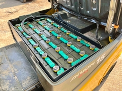 XE NÂNG ĐIỆN NGỒI LÁI KOMATSU 1,5 Tấn FB15-12 (2014)