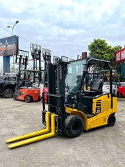 XE NÂNG ĐIỆN NGỒI LÁI KOMATSU 2.5 Tấn FE25-1 (2016)