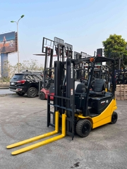 XE NÂNG ĐIỆN NGỒI LÁI KOMATSU 1.8 Tấn FB18-12 (2013)