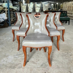 Ghế Karo gỗ tự nhiên bọc nệm GG-13