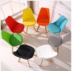 Ghế cafe, ghế ăn eames nhựa lót nệm chân gỗ sồi GCF-02