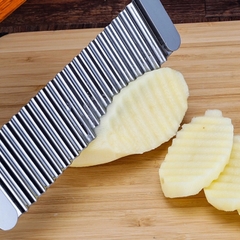 Dụng cụ cắt khoai, cắt thạch lượn sóng