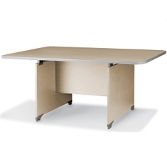 ban-hop-fami-cm1820h