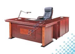 ban-giam-doc-dt1890h37