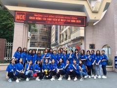 Hoạt động sinh viên - Sinh viên tập nhảy Flashmob