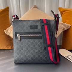 GG Medium Messenger Bag