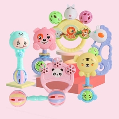 Bộ đồ chơi 7 món xúc xắc lục lạc nhiều màu sắc cho bé