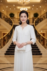 Áo Kiểu Nữ Trung Niên Tặng Mẹ Bà Vải Linen Cài Nút Có Túi Tay Lỡ Thanh Lịch A11779