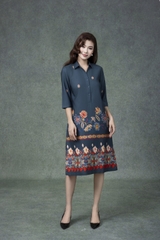 SWANLAKE | Váy Đầm Nữ Midi Tay Lỡ Cổ Sơ Mi Vải Lụa Dày In Hoa Có Túi Công Sở Dạo Phố D13263LW01