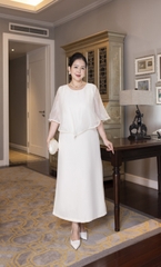 M COLLECTION | Váy Đầm Nữ Trung Niên Tặng Mẹ Phom Suông Cổ Tròn Lụa Dày Phối Choàng Tơ Hàn D13099LW01