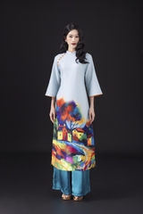 SWANLAKE | Áo Dài Nữ Cách Tân Họa Việt Phom Suông Cổ Trụ Đính Nút Vải Lụa Dày In 3D Tết L13058LW01