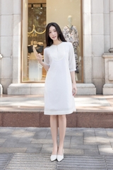 Đầm Phom Suông A Ngắn Chất Cotton Xếp Ly Trước Ngực - D12112LW01