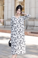 Đầm Linen Bông Phom Suông Dài Ngang Gối Cổ V - D12150LW01