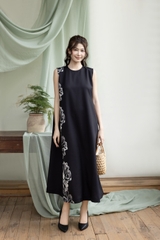 Đầm Sát Nách Hoa Chất Liệu Lụa Dày Swanlake - D12095LW03