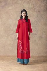 M COLLECTION | Áo Dài Tết Trung Niên Tặng Mẹ Phom Suông Cổ Truyền Thống Vải Linen Thêu Hoa L13090LW01