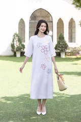 Swanlake | Đầm Suông Phom Dài Linen Thêu Hoa D12550LW01