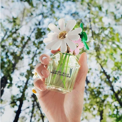 Nước hoa nữ Marc Jacobs Daisy Wild