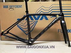 Khung (sườn) xe đạp đua chính hãng GIRDER ARES - Full carbon. Siêu nhẹ, siêu bền