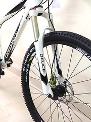 Xe đạp leo núi CANNONDALE (USA) Model TRAIL SL4 - 2 thắng đĩa dầu, hàng chính hãng