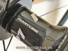 Bộ bánh xe GIANT P-SLR 1 AERO Carbon má nhôm (hàng theo xe, mới 100%)