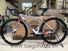 Xe đạp đua BEIOU R7.0 - Khung, Vành full Carbon, groupsets EMPIRE 11 LÍP .