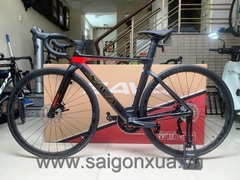Xe đạp đua SAVA X9-1 - Khung full Carbon, group Shimano 105 R7000 (4 món) - 2 đĩa 11 líp . Màu Đen