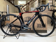 Xe đạp đua TWITTER R5 (2023) - Khung - Vành full Carbon, group SHIMANO TIAGRA 4700. Màu Đen/đỏ