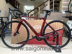 Xe đạp đua SAVA X9-1 - Khung full Carbon, group Shimano 105 R7000 (4 món) - 2 đĩa 11 líp . Màu Đỏ đô