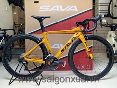 Xe đạp đua SAVA X3 PLUS 2022 - Khung full Carbon, full groupsets Shimano ULTEGRA R8000. Màu Vàng gold