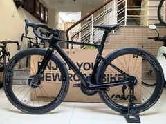 Xe đạp đua JAVA VESUVIO (ADV) - Khung. vành Carbon, Full group điện Shimano 105 R7170 DI2 thắng đĩa dầu