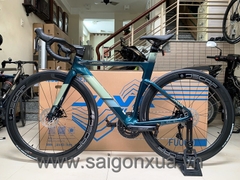 Xe đạp đua JAVA FUOCO DISC (2023) - Khung, vành full Carbon, group Shimano 105 R7000 (3 món) - 2 đĩa 11 líp . Màu Xanh rêu