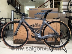 Xe đạp thể thao Road bike tay lái ngang TWITTER R3 2023 - Khung full Carbon, groupsets Retrospec 11 LÍP. Màu Xám lông chuột