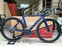 Xe đạp đua SAVA X9-2 - Khung, vành Full Carbon, group Shimano 105 R7000 (5 món), 2 đĩa 11 líp . Màu Xanh Chameleon (sơn đổi màu)