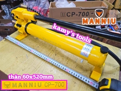 Bơm tay thủy lực Manniu CP-700 thân 60x520mm dung tích 700cc