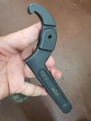 Cờ Lê Móc Điều Chỉnh Wetools 32mm-76mm (Cờ Lê Móc, Khóa Móc)