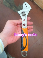 Mỏ lết cán bọc nhựa Asaki 10 inch 250mm AK-0402 và 12 inch 300mm AK-0403