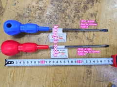 Tua vít cách điện Fujiya FESD 6mm bake PH2 và dẹp dài 200mm FESD+2-200 và FESD-6-200 sản xuất tại Nhật Bản