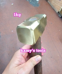 Búa đồng thau đầu vuông cán gỗ 1kg kamytools