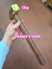 Búa đồng thau đầu vuông cán gỗ 1kg kamytools