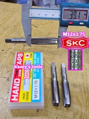 Bộ taro ta rô SKC M12x1.75 Nhật 3 mũi chính hãng logo khắc rõ nét